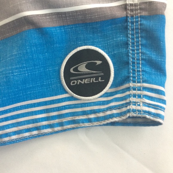 O’Neill board shorts - Picture 2 of 6